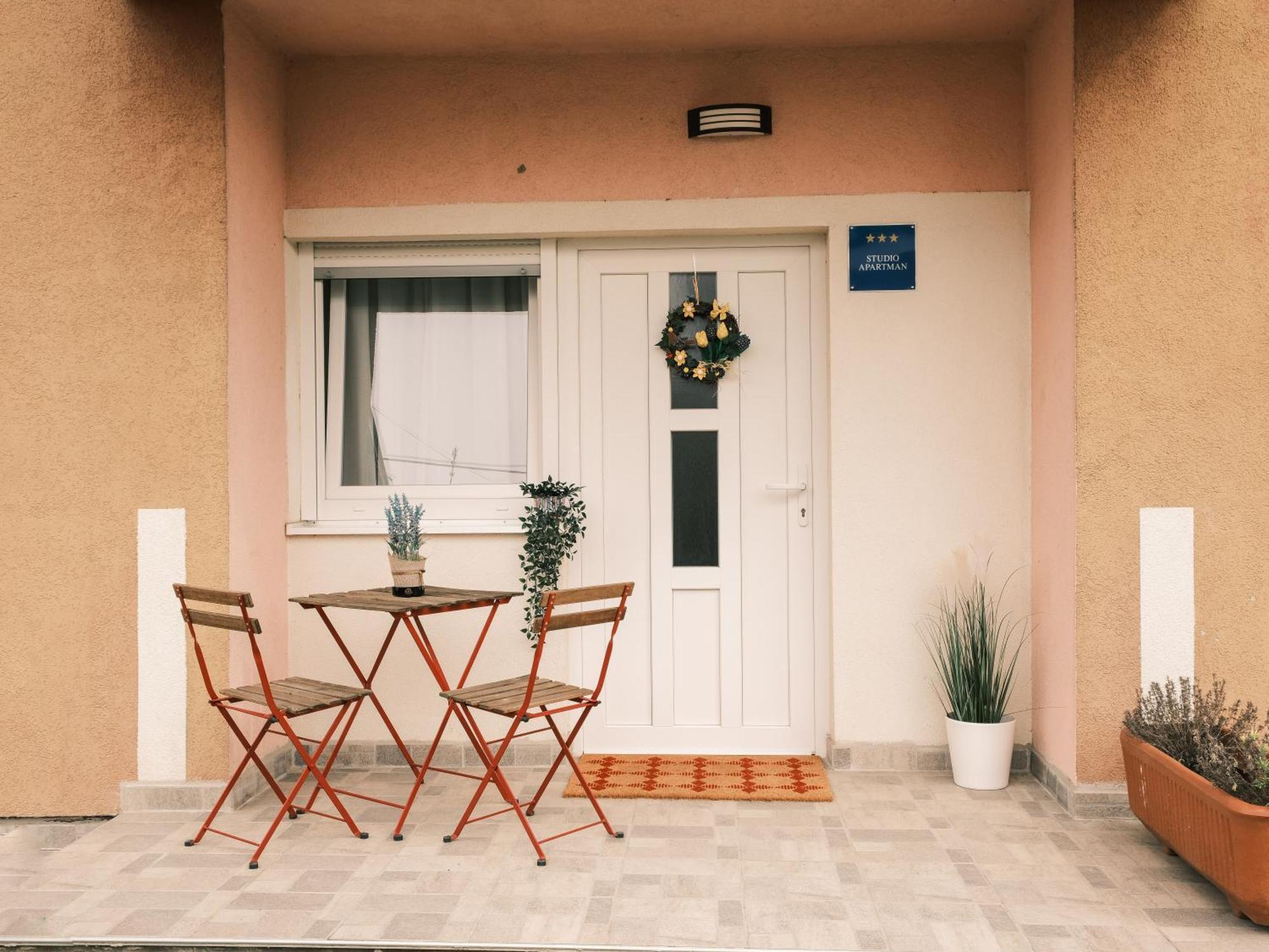 Apartmani Venium Krizevci Bagian luar foto